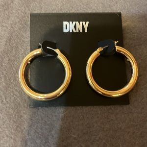 DKNY
1 1/5" Thick Hoop Earrings
